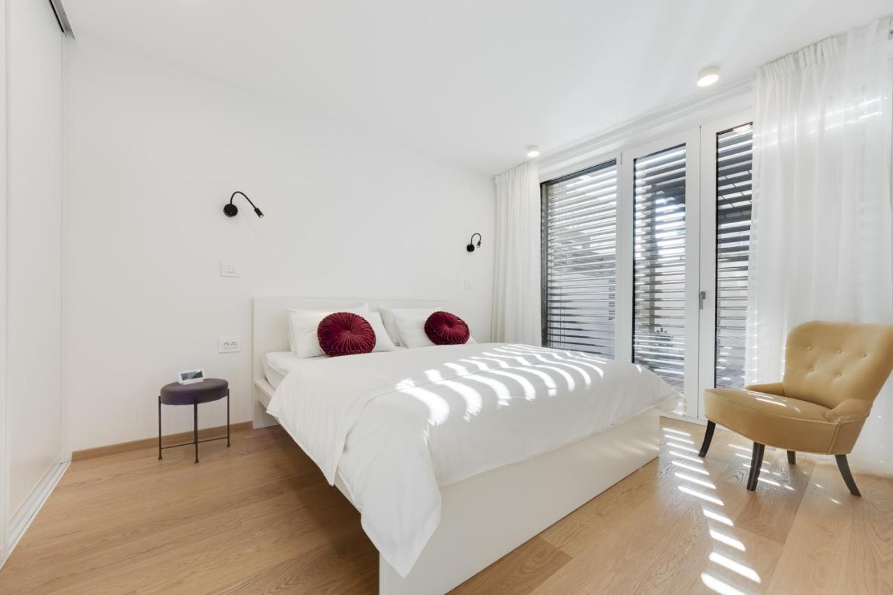 Central Apartment With Private Garage 류블랴나 외부 사진