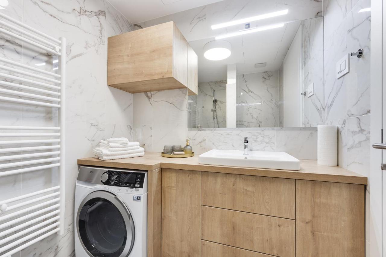 Central Apartment With Private Garage 류블랴나 외부 사진